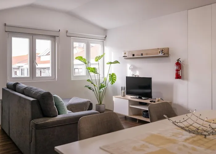 Snuggly Corner By Trip2portugal Lejlighed