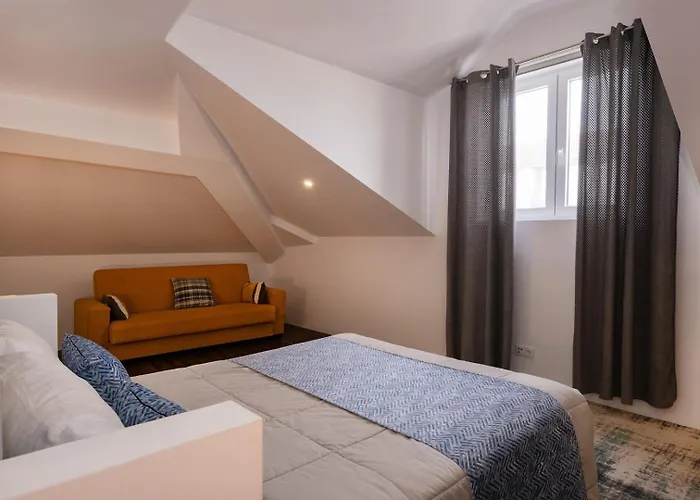 Snuggly Corner By Trip2portugal Lejlighed